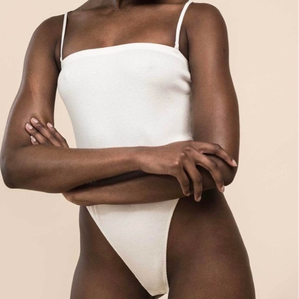 NWOT INAMORATA White Ribbed High Leg Bodysuit Adjustable Straps Medium